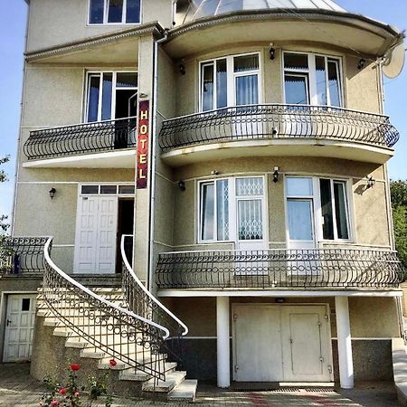 Mini-Hotel Sakvoyage Chernivtsi Exterior foto