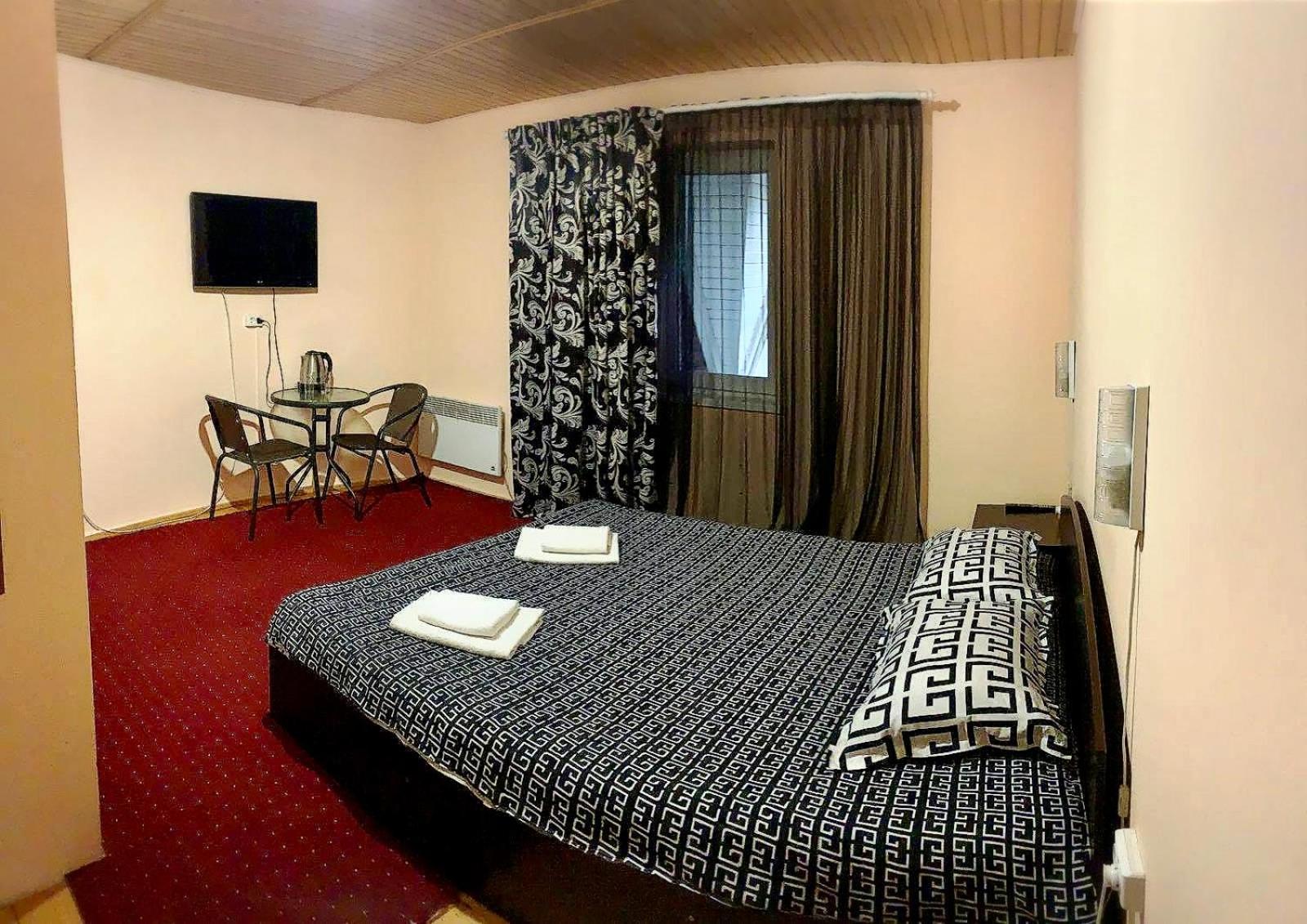 Mini-Hotel Sakvoyage Chernivtsi Exterior foto